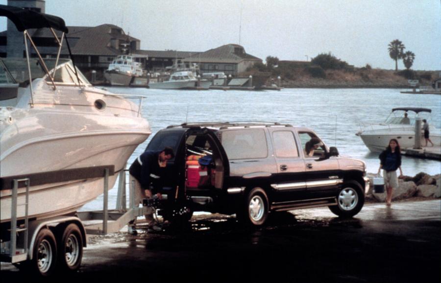  GMC Yukon 2000 года  (фото 26 из 51)